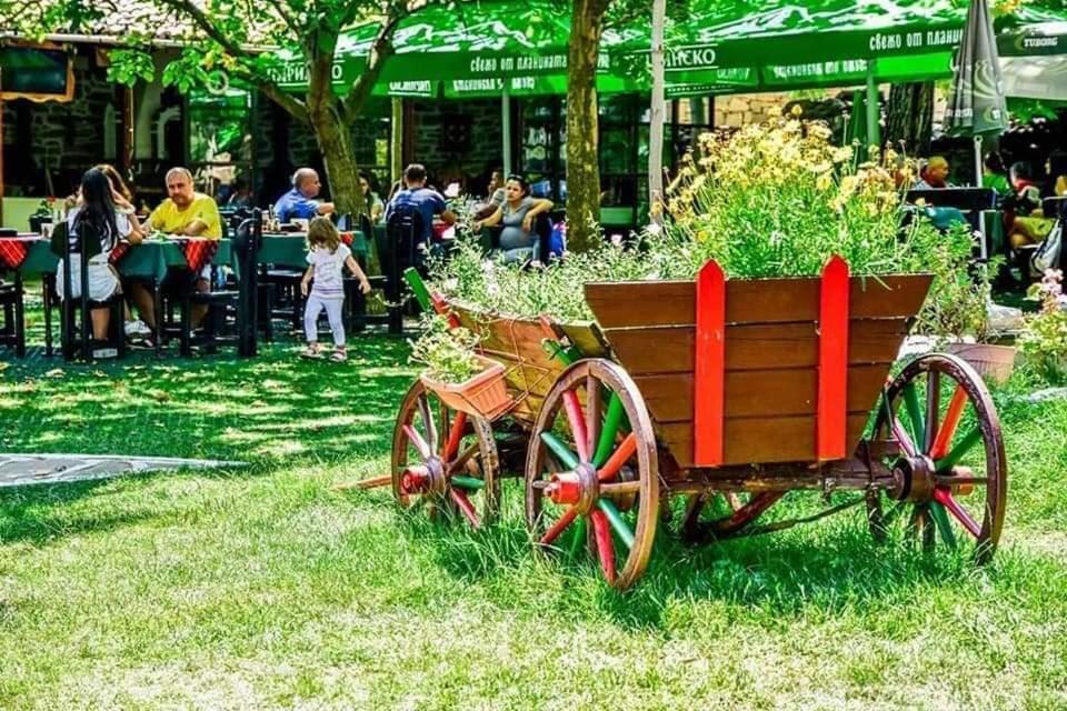 Hotel Izvora - Garden Retreat Arbanasi Ngoại thất bức ảnh