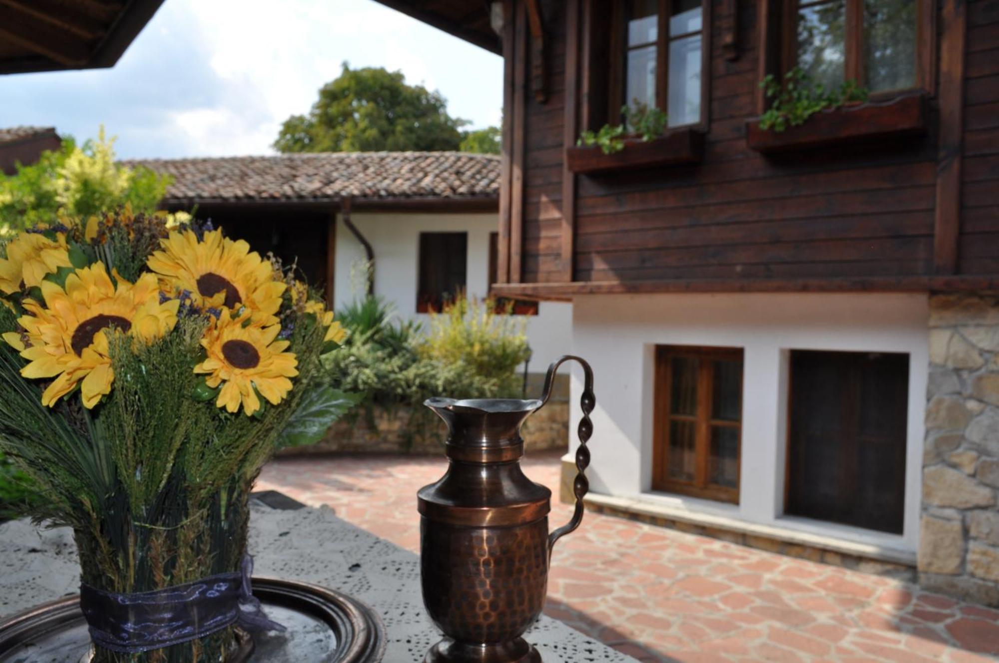 Hotel Izvora - Garden Retreat Arbanasi Ngoại thất bức ảnh