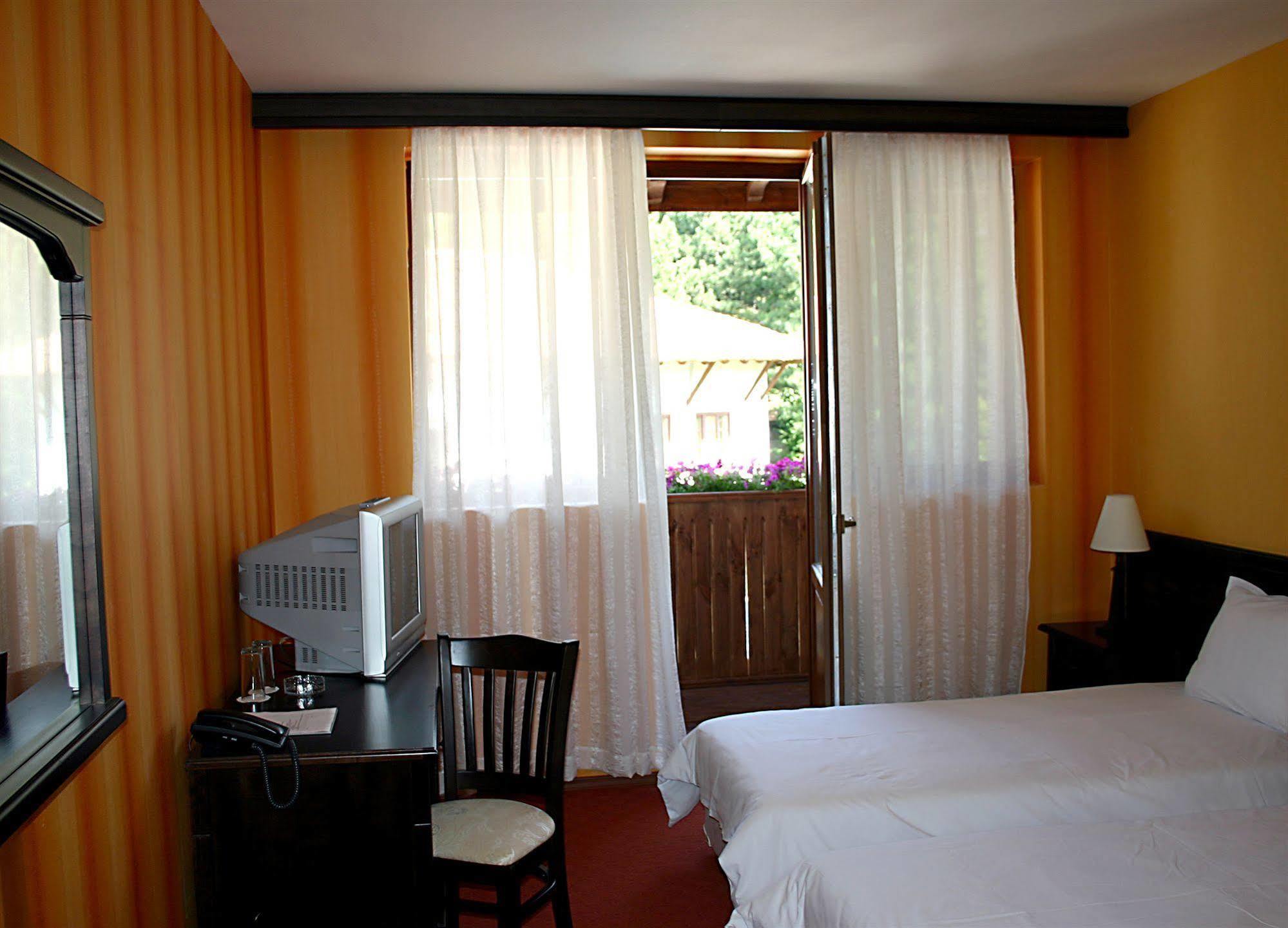 Hotel Izvora - Garden Retreat Arbanasi Ngoại thất bức ảnh